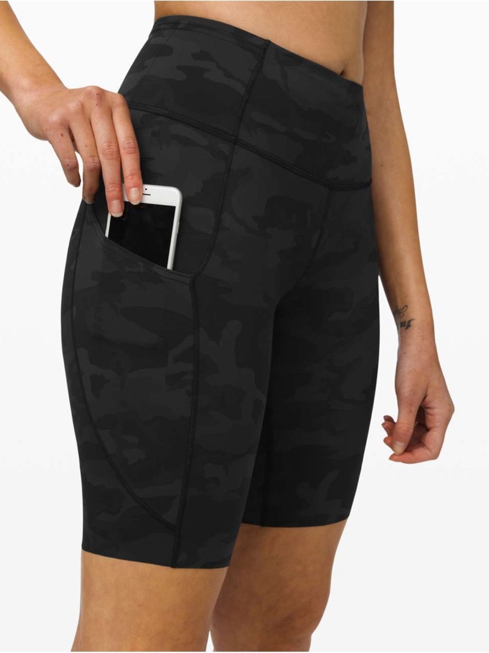 Lululemon Fast and Free Biker Short Camo High Rise Size 6 Athleisure